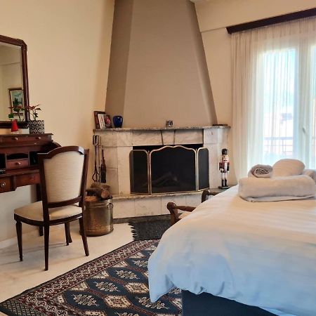 Papastavrou Apartments カラブリタ エクステリア 写真