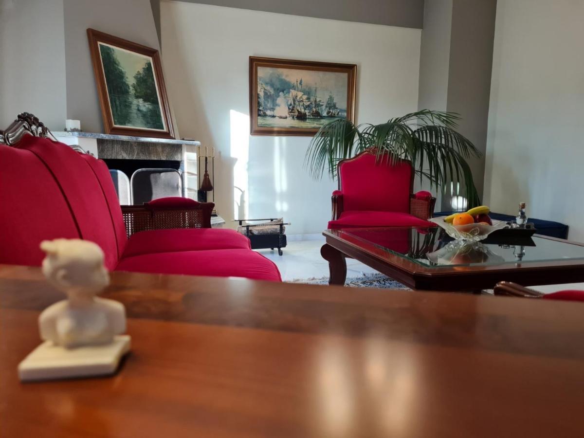 Papastavrou Apartments カラブリタ エクステリア 写真
