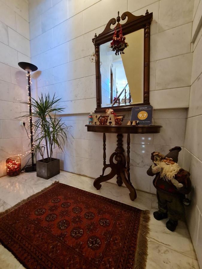 Papastavrou Apartments カラブリタ エクステリア 写真