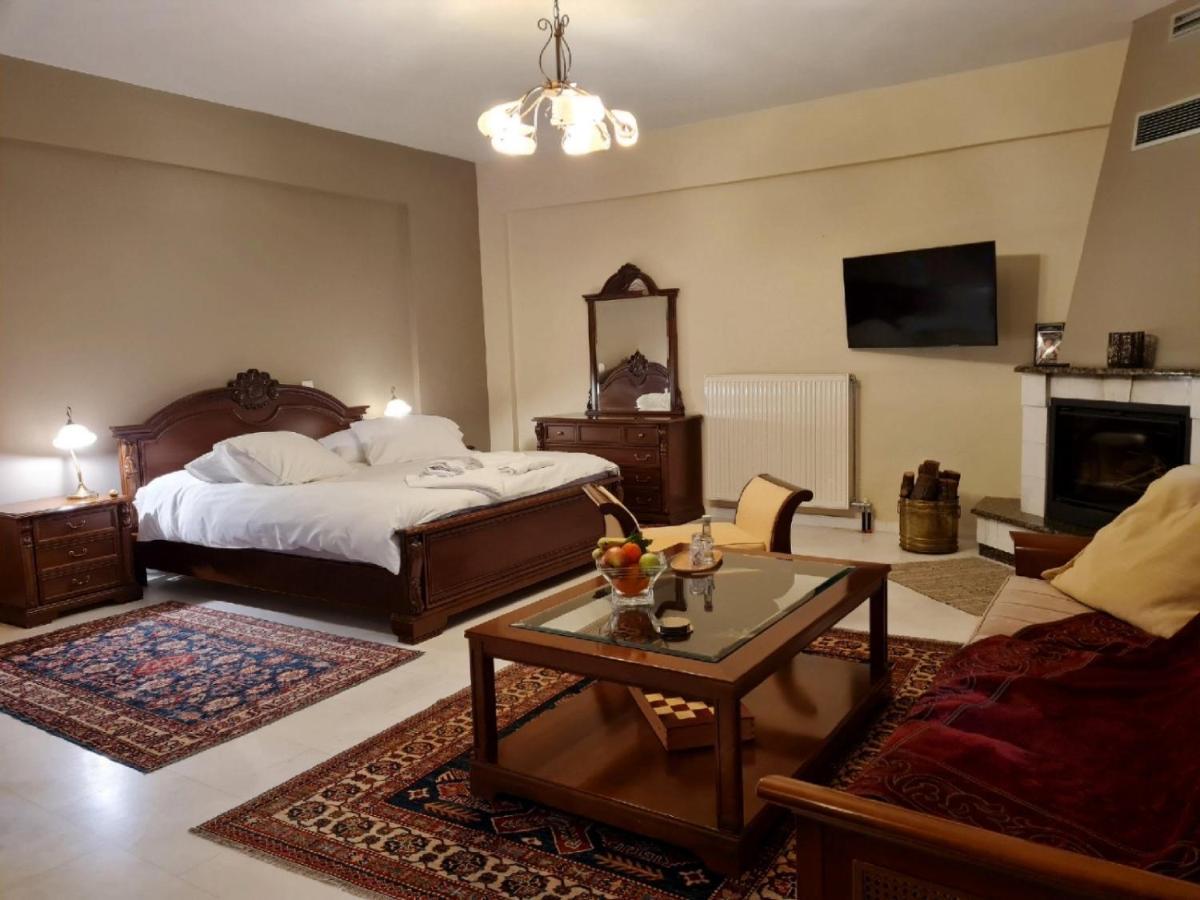 Papastavrou Apartments カラブリタ エクステリア 写真