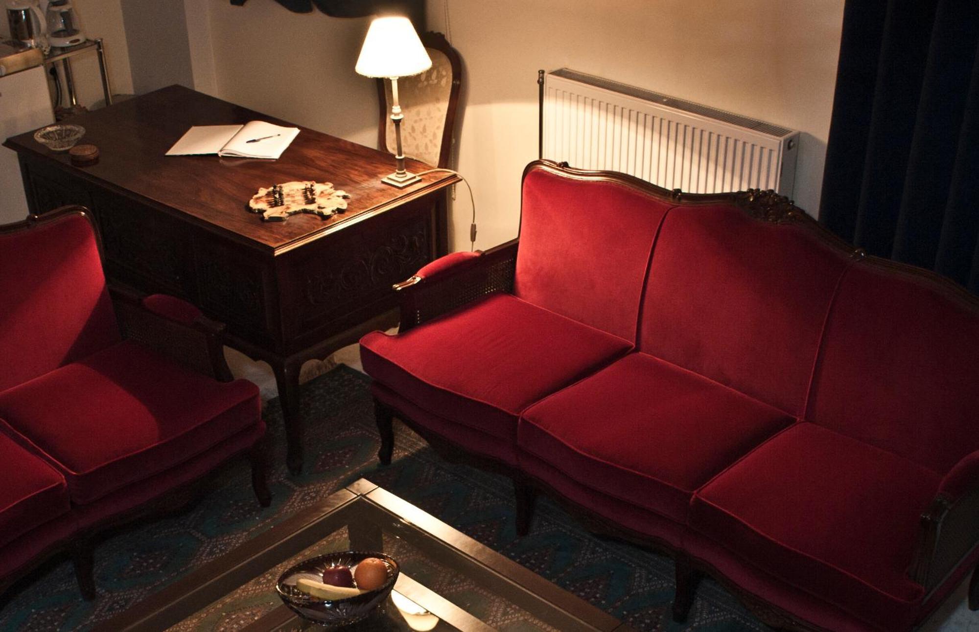 Papastavrou Apartments カラブリタ エクステリア 写真
